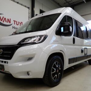 KNAUS VAN TOURER / 6 m / Extra groot ( lengte ) bed